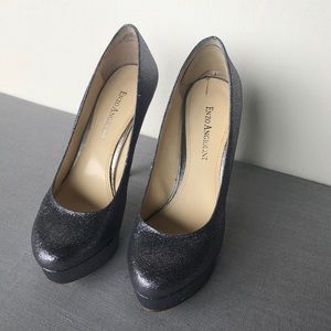 Metallic grey size 5 1/2